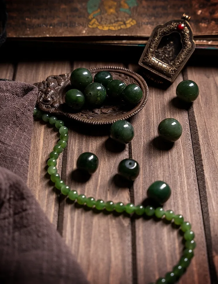 Mystic Knowledge- Star Moon Bodhi Tibetan Mala Beads