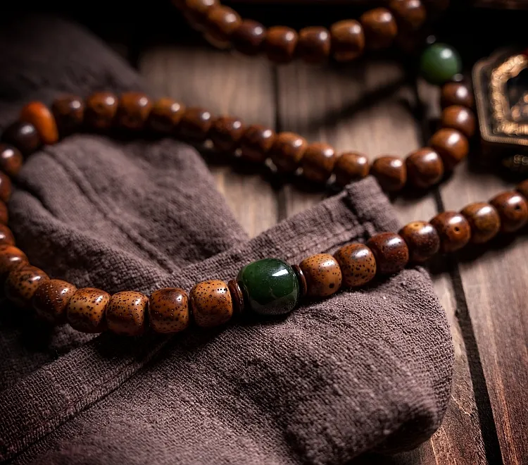 Mystic Knowledge- Star Moon Bodhi Tibetan Mala Beads